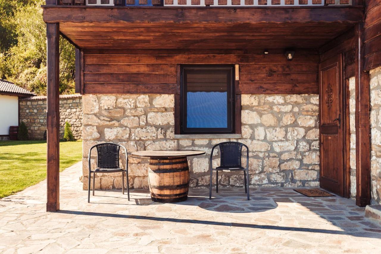 Guest House Hristova Kashta - Христова Къща Cherni Vrŭkh Exteriér fotografie