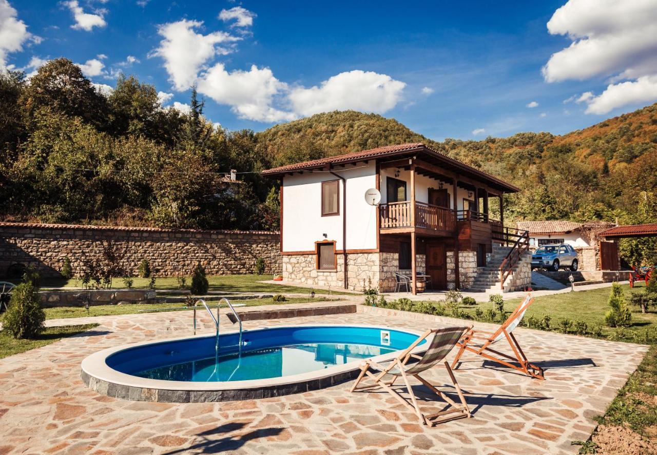 Guest House Hristova Kashta - Христова Къща Cherni Vrŭkh Exteriér fotografie