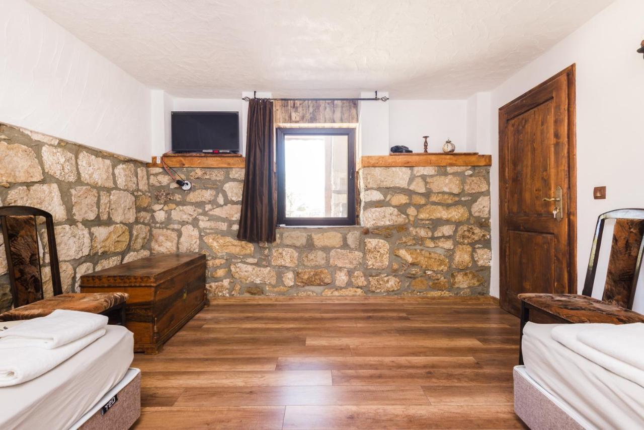 Guest House Hristova Kashta - Христова Къща Cherni Vrŭkh Exteriér fotografie