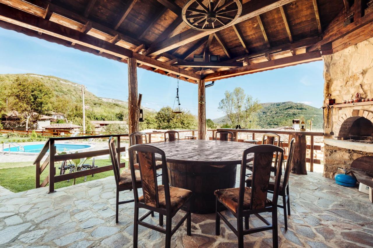 Guest House Hristova Kashta - Христова Къща Cherni Vrŭkh Exteriér fotografie